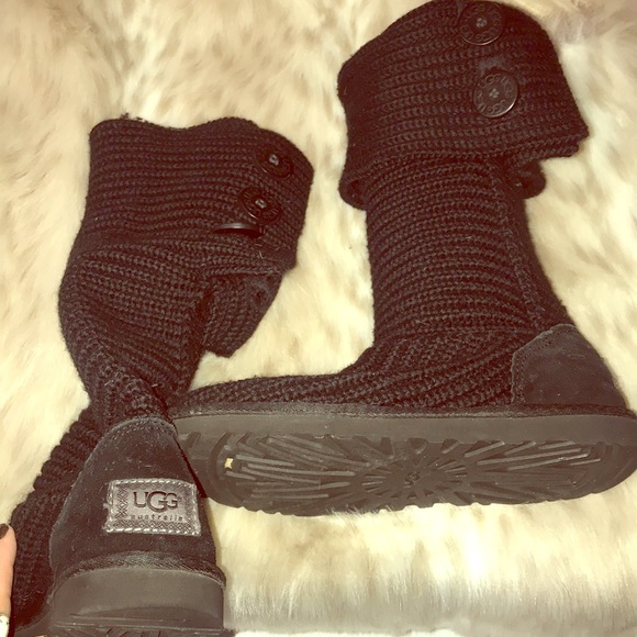 UGG Shoes - Reserved. Sweater Uggs ❄️❄️❄️